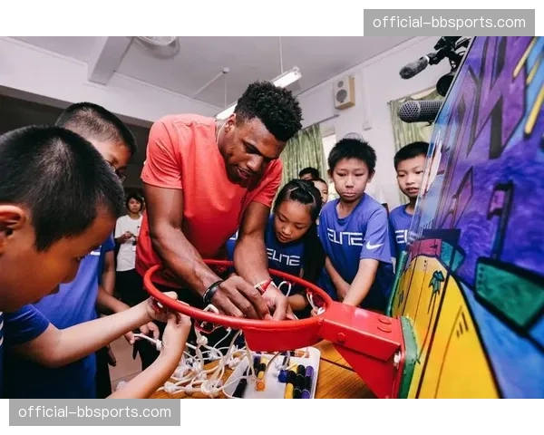 WNBA训练营兴起“全场紧逼”专项训练营，青少年球员参与踊跃